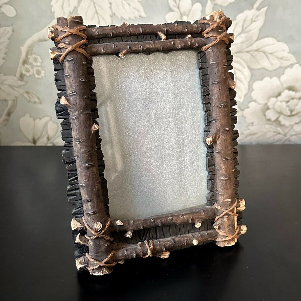 Vintage 90s “Wooden Stick” Tabletop Picture Frame for 4x6 Photo - Picture 2 of 13